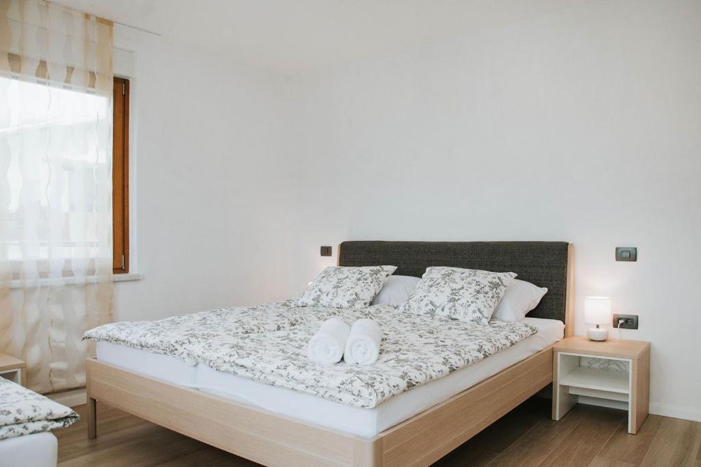 Apartmaji Ursic 科巴里德 外观 照片